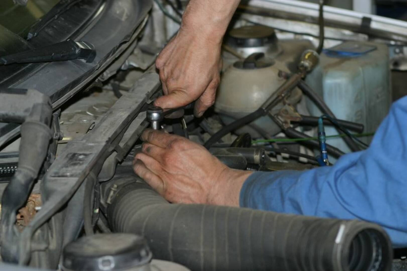 Suburban  Driveline Inc logo